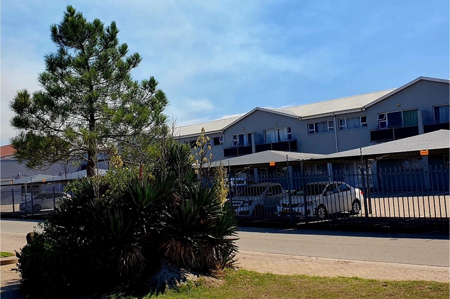 1 Bedroom Property for Sale in Heiderand Western Cape